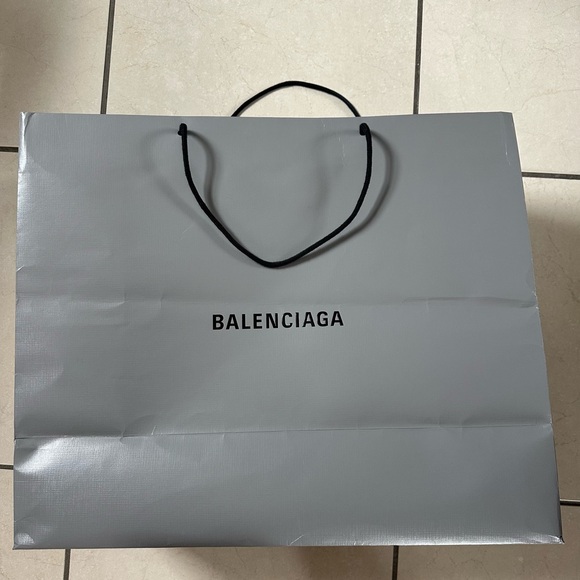 Balenciaga Gray shopping Bag - Picture 2 of 5